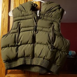 Gymshark puffer vest in army green